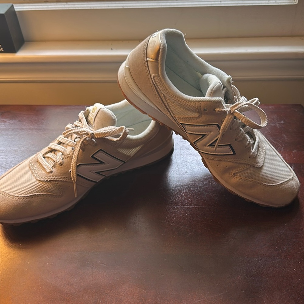 New Balance 996 women’s 10.5